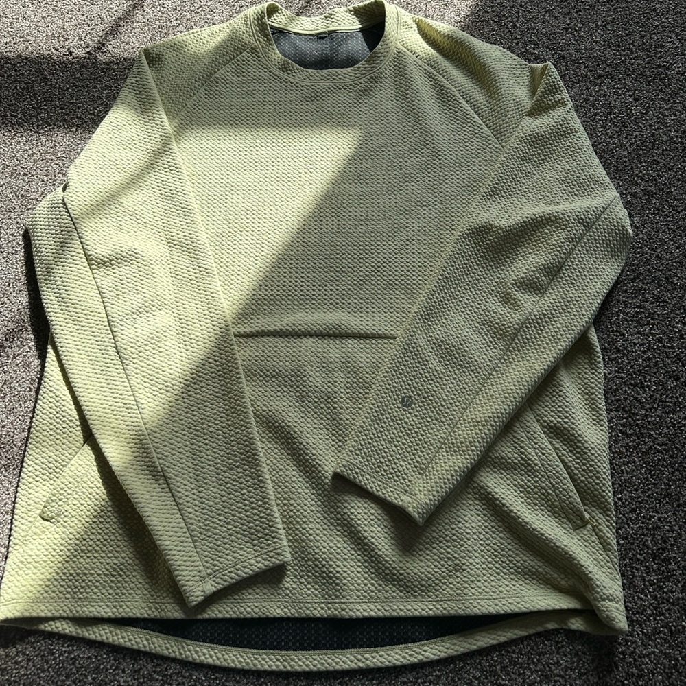 Lululemon at ease crewneck